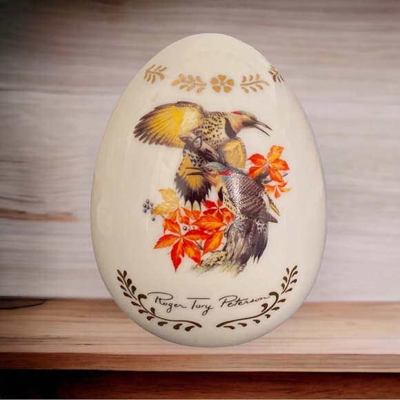 Porcelain Songbird Egg "Flicker" by Roger Tory Peterson Danbury Mint 1995 - Picture 1 of 6
